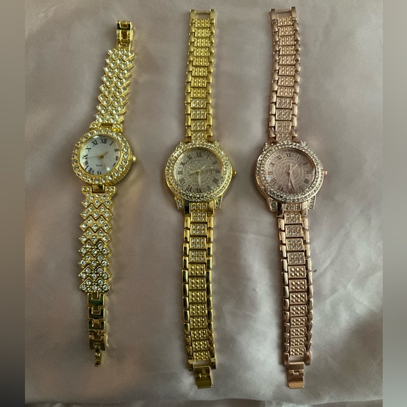 Gold Crystal Accent Women's Bracelet Watch - Picture 5 of 5